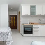 Ratak House