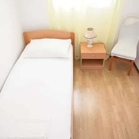 Ratak House Appartamento Prižba